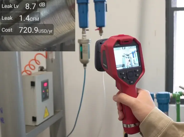 Kamera akustyczna Fotric H4 mini wspierana przez AI do detekcji i szacowania kosztów wycieków z instalacji.